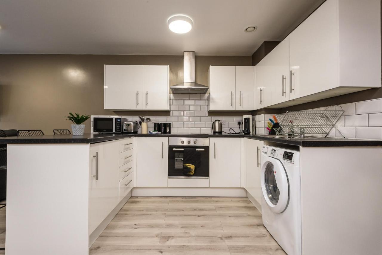 ליברפול Host Apartments - Spacious 3 Bed Apartment With 3 Ensuites מראה חיצוני תמונה